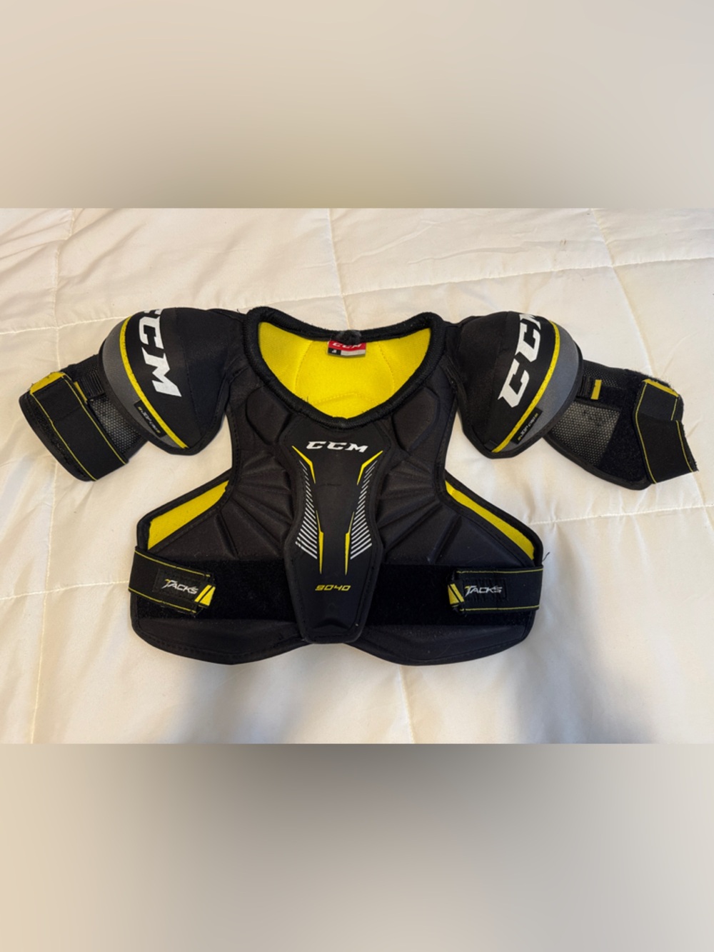 CCM Tacks Black and Yellow Hockey Shoulder Pads